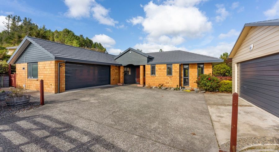  at 30 Mt Marua Drive, Timberlea, Upper Hutt