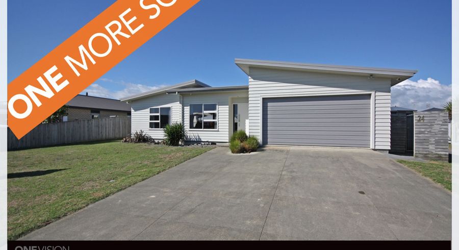  at 24 Forbes Road, Foxton Beach, Foxton