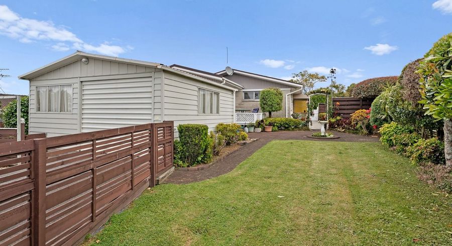  at 1/30 Pegler Drive, Howick, Auckland
