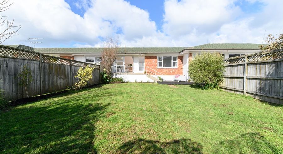  at 4/120 Nile Road, Milford, Auckland