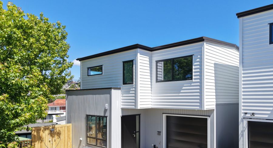  at Lot 3/62 Lyons Avenue, Murrays Bay, North Shore City, Auckland