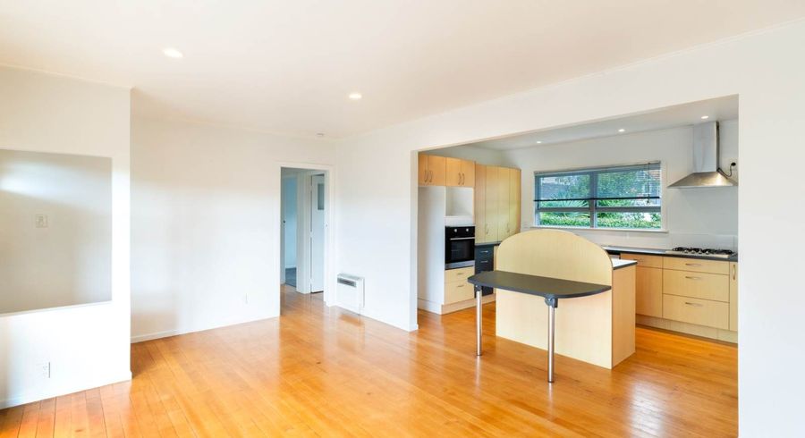  at 2/18 Springcombe Road, St Heliers, Auckland