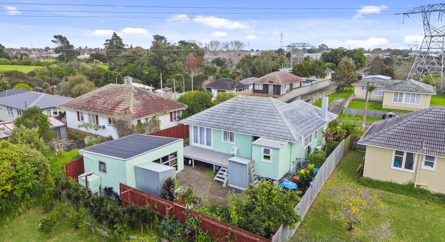  at 6 Lawrence Place, Otara, Manukau City, Auckland