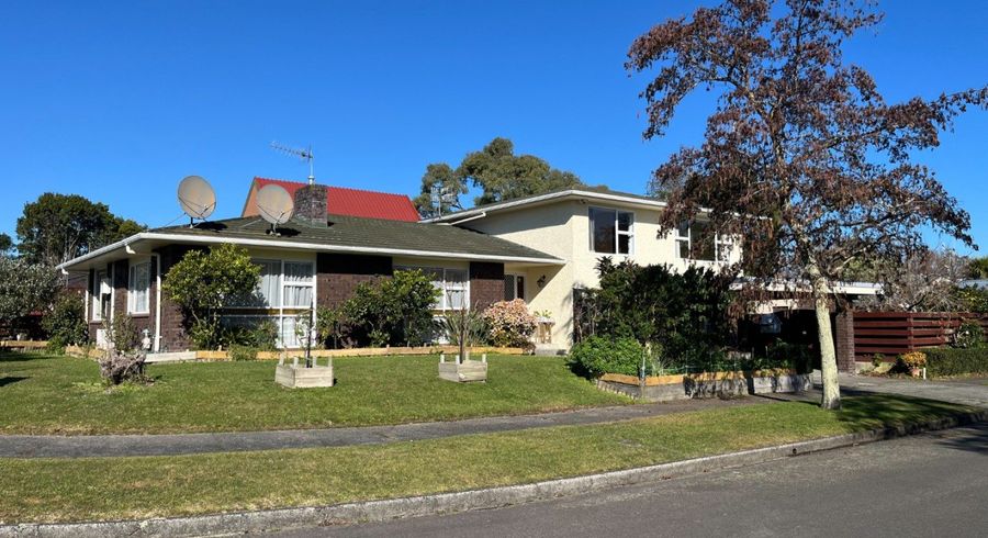  at 1 Guernsey Place, Fitzherbert, Palmerston North, Manawatu / Whanganui