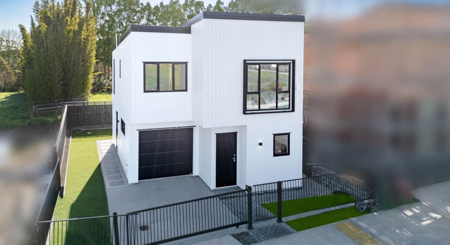  at 49 Whiteywood Street, Westgate, Waitakere City, Auckland