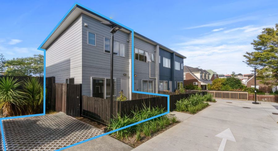  at 53D Edmonton Road, Henderson, Waitakere City, Auckland