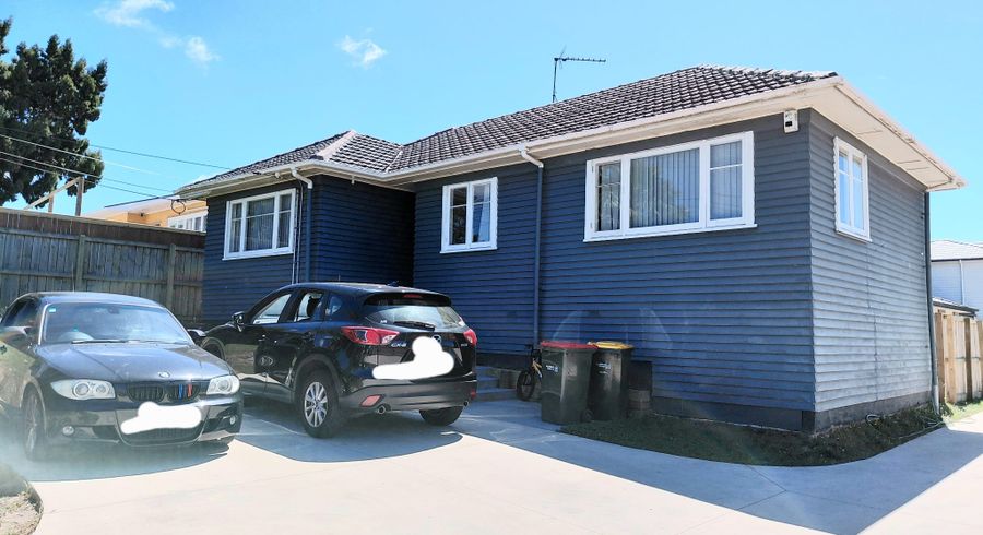  at 383 West Coast road, Glen Eden, Waitakere City, Auckland