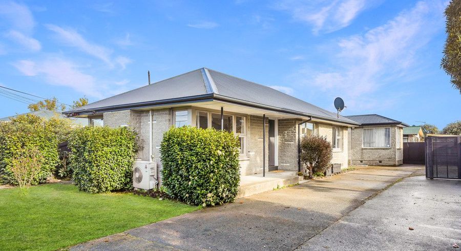  at 17B Frensham Crescent, Woolston, Christchurch City, Canterbury