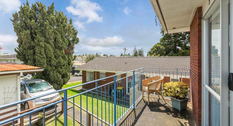  at 3/9 Alston Avenue, Kelston, Waitakere City, Auckland
