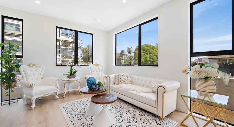  at Lot 1/3 Jillteresa Crescent, Half Moon Bay, Manukau City, Auckland