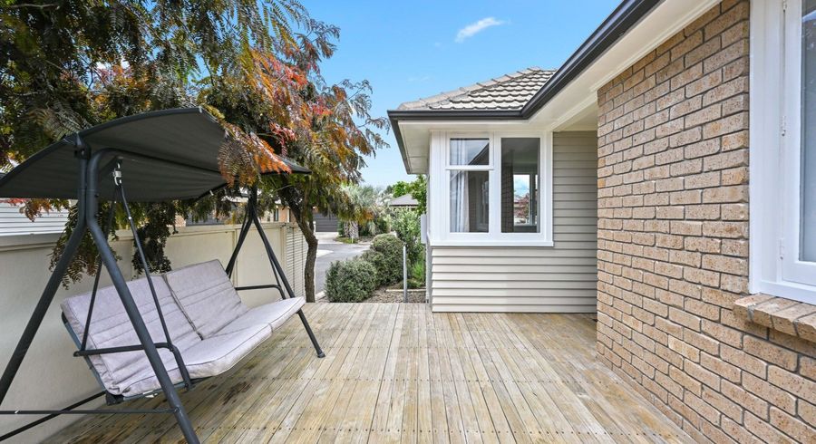  at 124 Clarkin Road, Fairfield, Hamilton