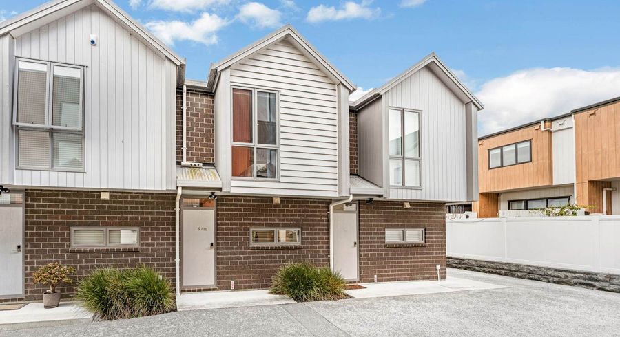  at 5/2B Walsall Street, Avondale, Auckland City, Auckland