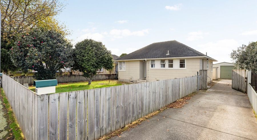  at 37 Montgomery Crescent, Bader, Hamilton, Waikato