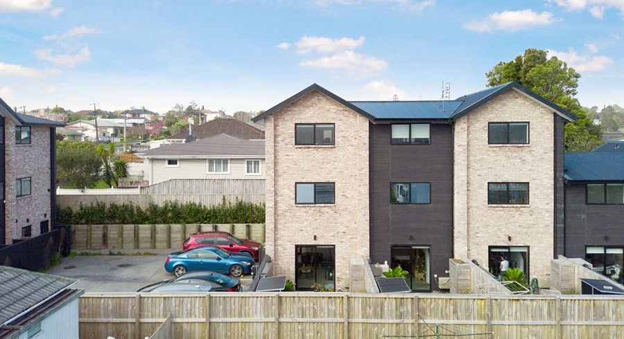  at 3/137 View Road, Sunnyvale, Waitakere City, Auckland