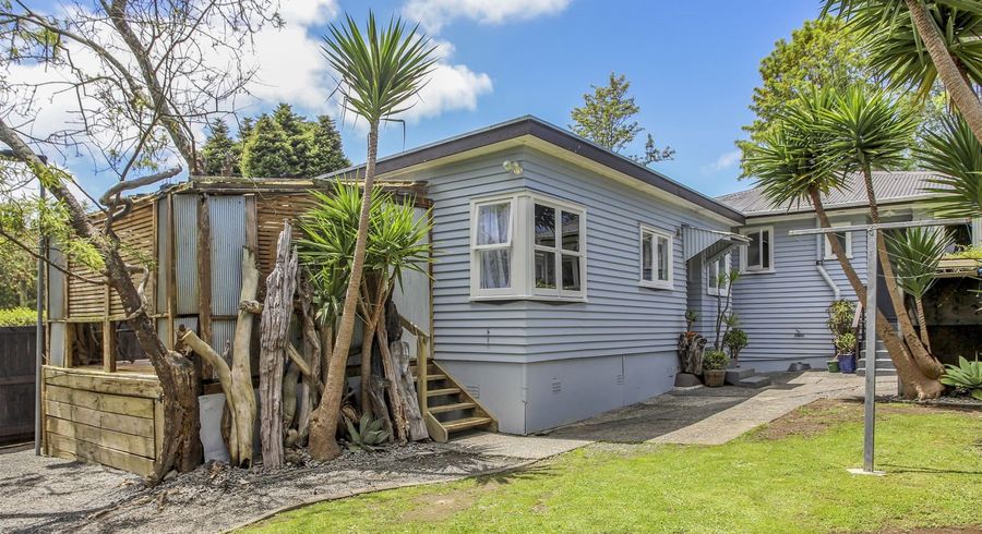  at 7 Kamara Road, Glen Eden, Auckland