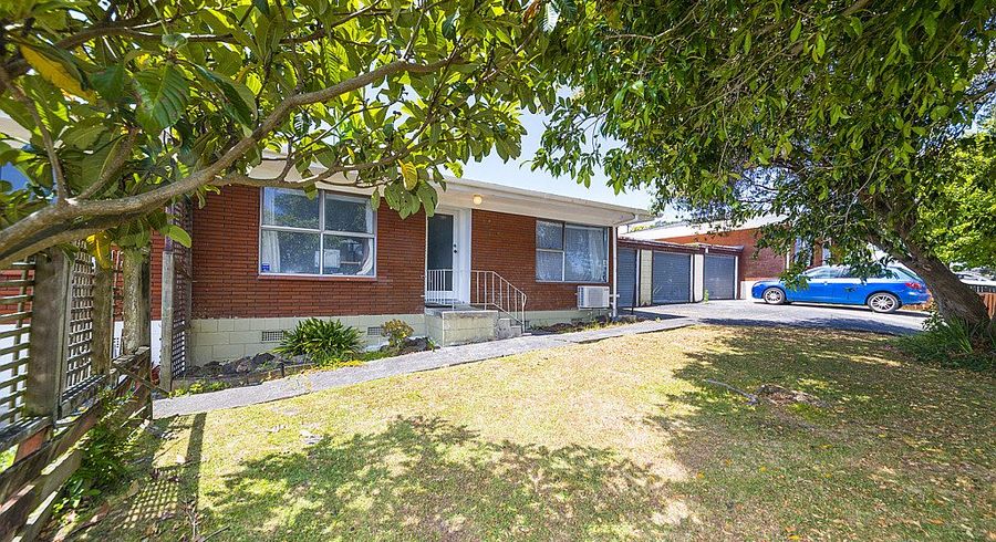  at 2/1 Leigh Terrace, Bayview, North Shore City, Auckland