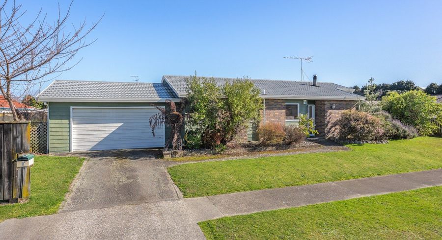  at 5 Millhaven Place, Otaki