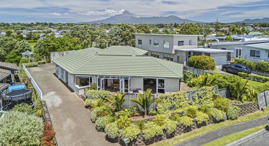  at 8 Chatswood Grove, Fitzroy, New Plymouth, Taranaki