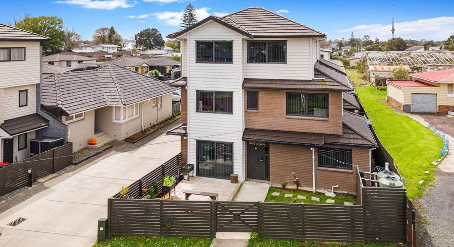  at 12/30 Calvert Avenue, Mangere East, Manukau City, Auckland