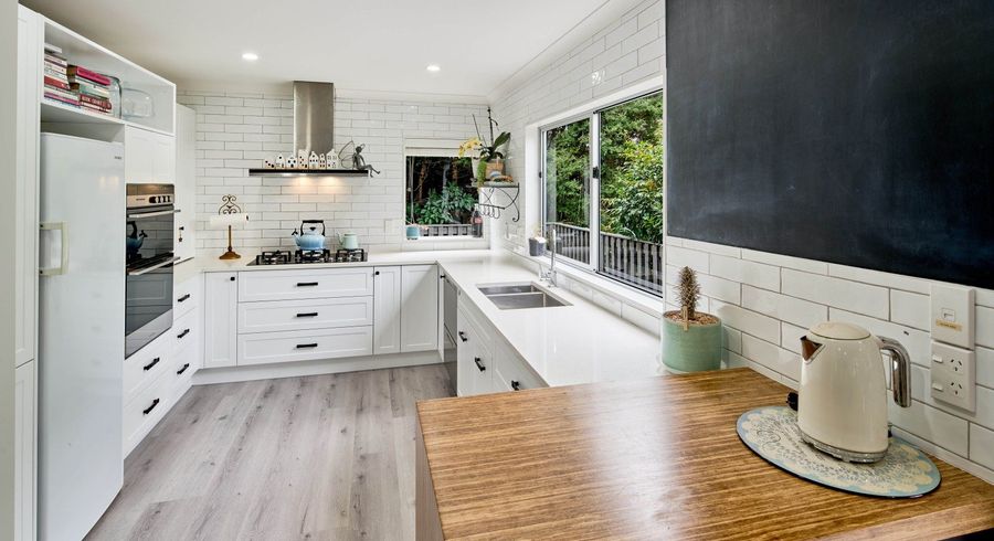  at 15 Charlotte Way, Raumati South, Paraparaumu
