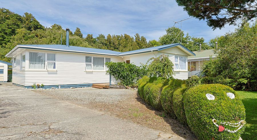  at 65 Main Road, Harihari, Westland, West Coast