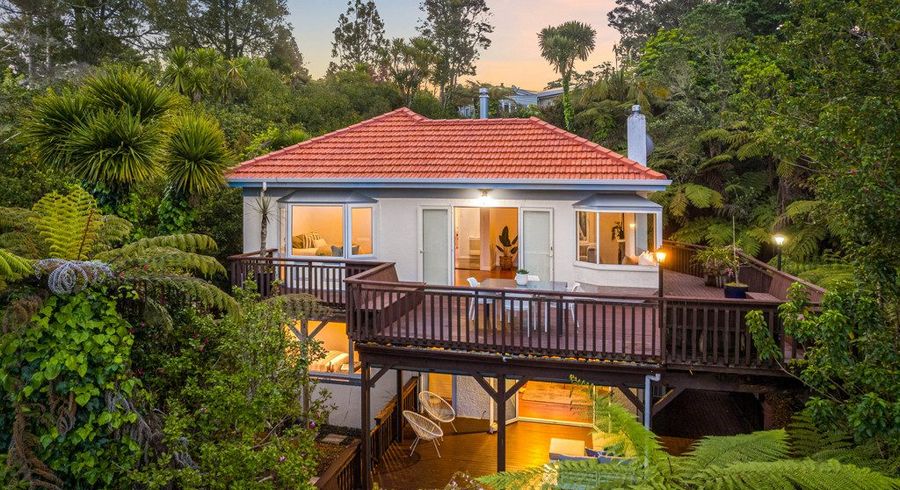  at 326 Titirangi Road, Titirangi, Waitakere City, Auckland
