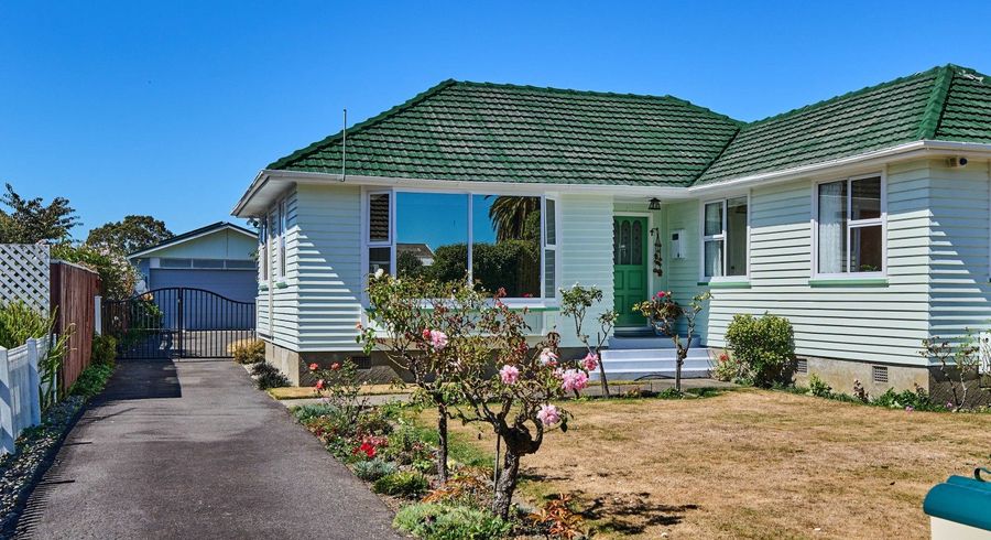  at 2A Argyle Grove, Trentham, Upper Hutt, Wellington