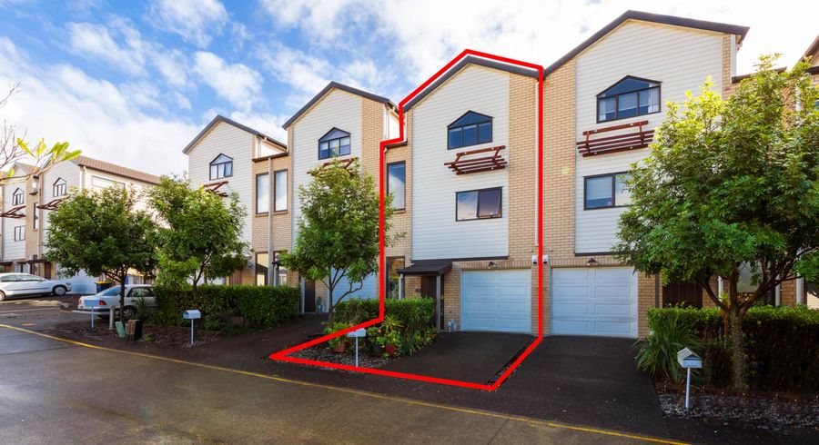  at 5/172 Mcleod Road, Te Atatu South, Auckland