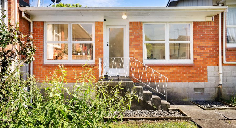  at 6/12 Raines Avenue, Forrest Hill, North Shore City, Auckland