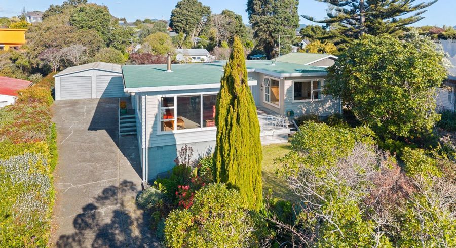  at 38 Queens Rd, Waikanae Beach, Kapiti Coast, Wellington