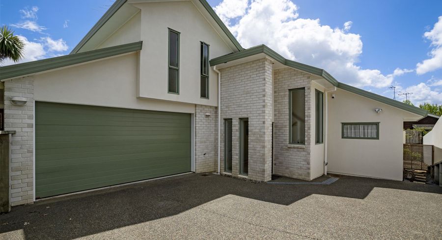  at 11A Bronzewing Terrace, Unsworth Heights, Auckland