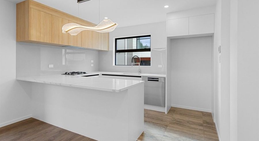  at 41 Golf Road, New Lynn, Waitakere City, Auckland