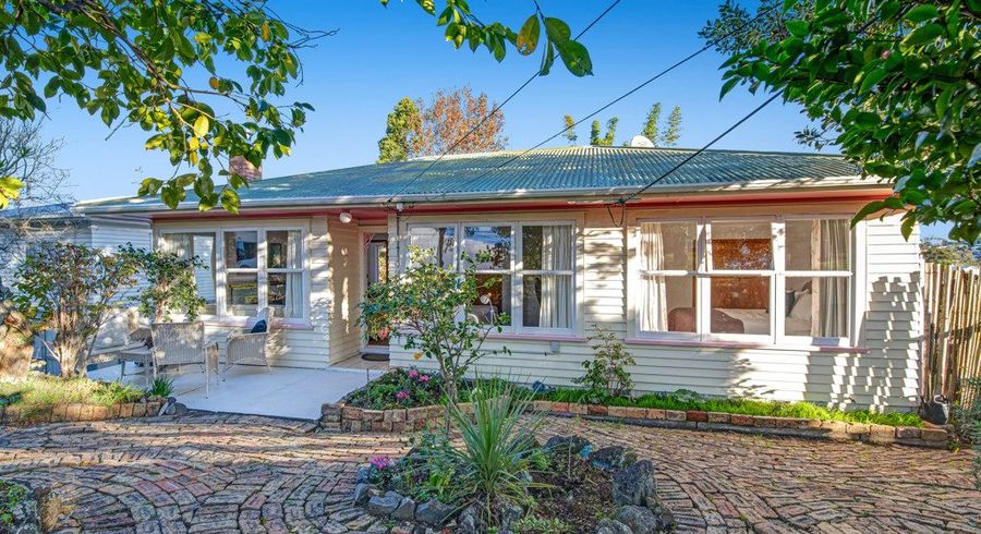 at 19 View Road, Glenfield, North Shore City, Auckland