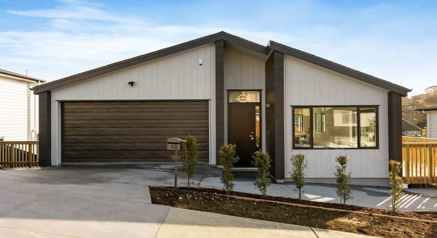  at 40 San Prospero Crescent, Henderson, Auckland