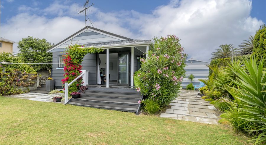  at 7A William Street, Waikanae Beach, Waikanae