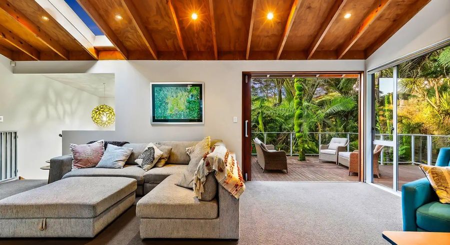  at 184 Huia Road, Titirangi, Waitakere City, Auckland