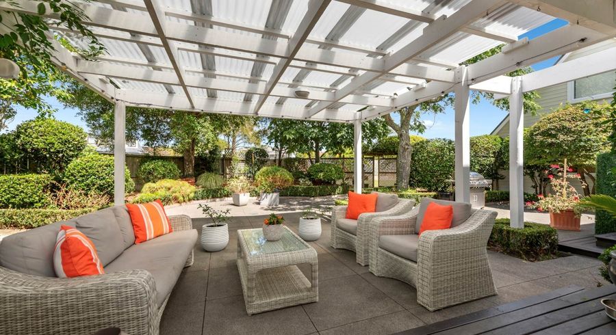  at 6 Pohutukawa Road, Beachlands, Manukau City, Auckland