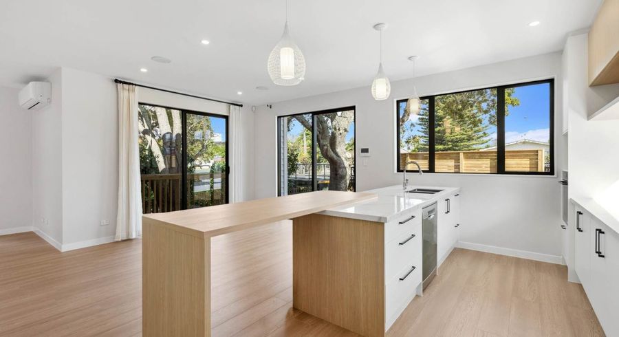  at 19 Waterloo Road, Milford, North Shore City, Auckland