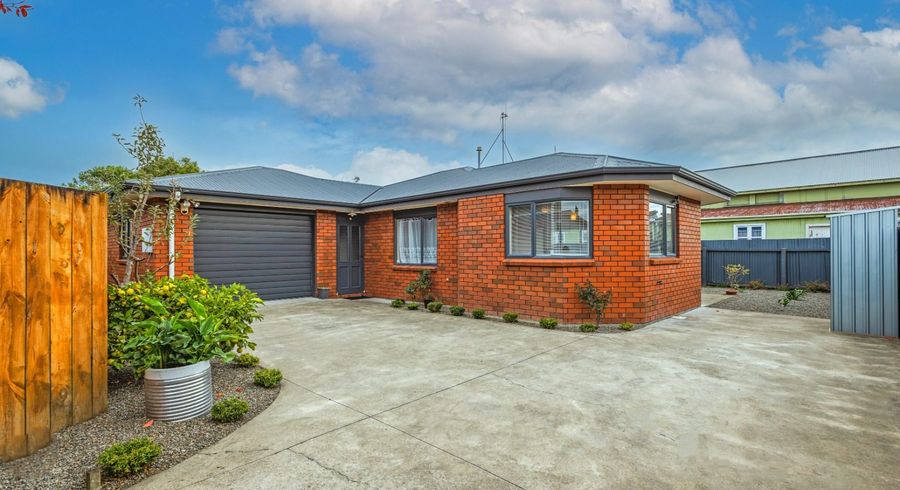  at 105a Limbrick Street, Terrace End, Palmerston North, Manawatu / Whanganui