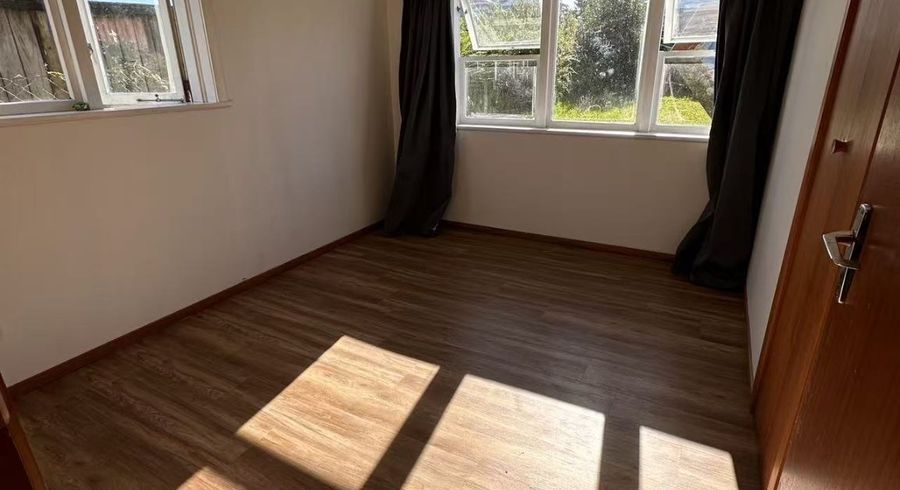  at 1/187 Te Atatu Rd, Te Atatu South, Waitakere City, Auckland