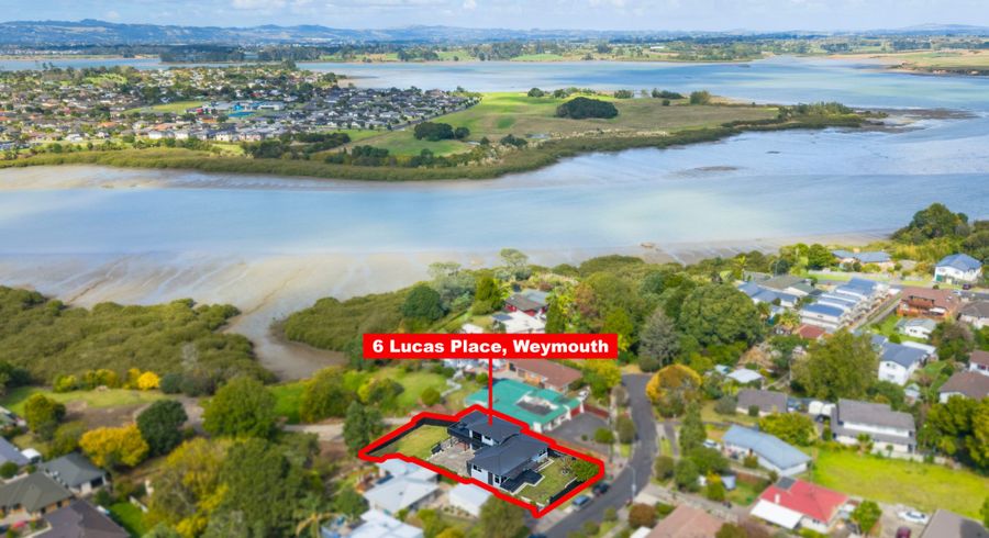  at 6 Lucas Place, Weymouth, Manukau City, Auckland
