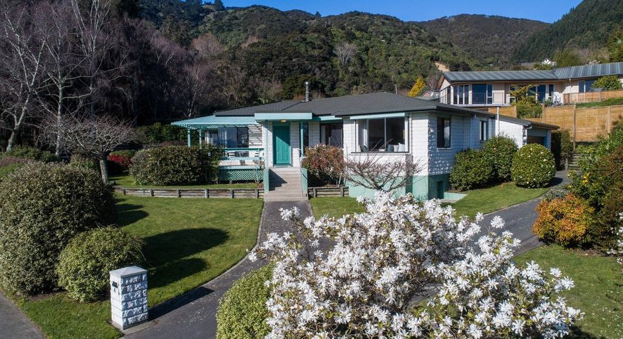  at 4 Strathaven Place, Atawhai, Nelson