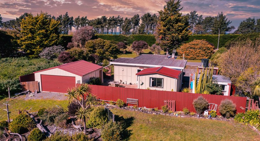  at 7 Holton Road, Amberley, Amberley