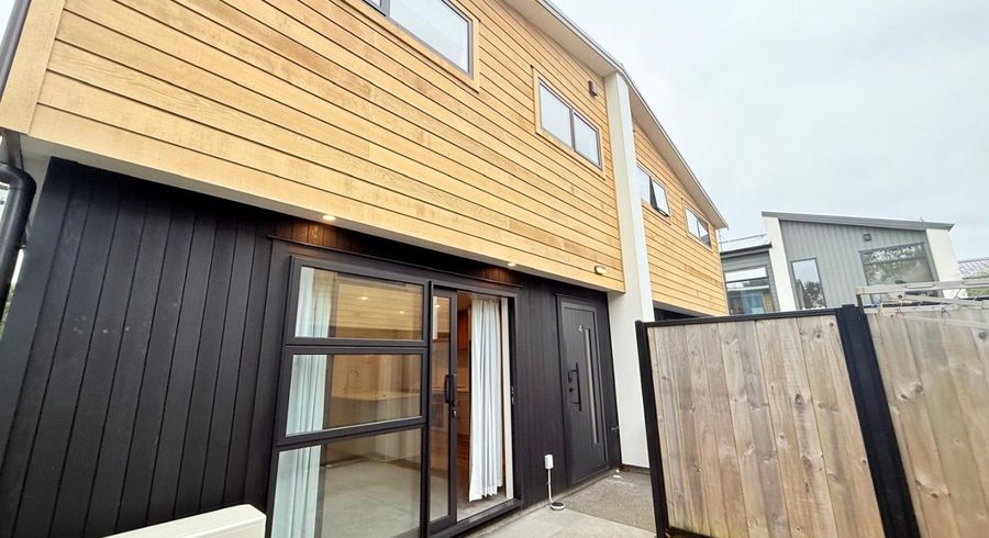  at 4/28 Fitzherbert Road, Wainuiomata, Lower Hutt, Wellington