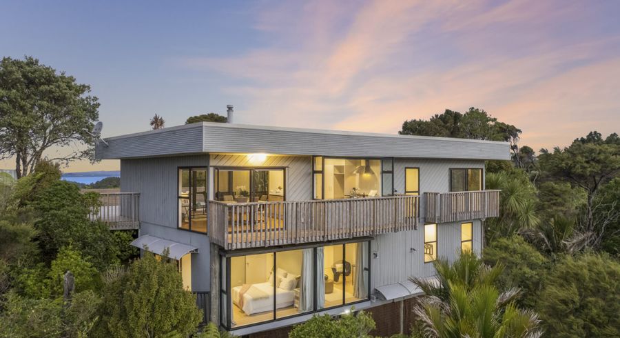  at 12 Victory Road, Laingholm, Waitakere City, Auckland