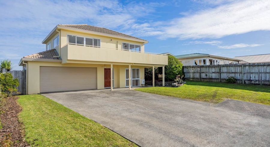  at 90 Sunset Road, Unsworth Heights, Auckland