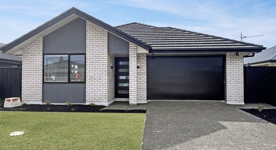  at 17 Ellesmere Street, Marshland, Christchurch City, Canterbury
