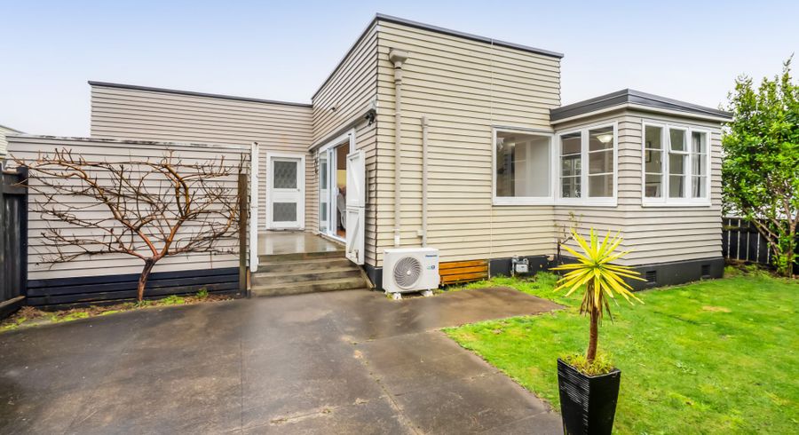  at 1/6 Cornwall Street, Brooklands, New Plymouth, Taranaki
