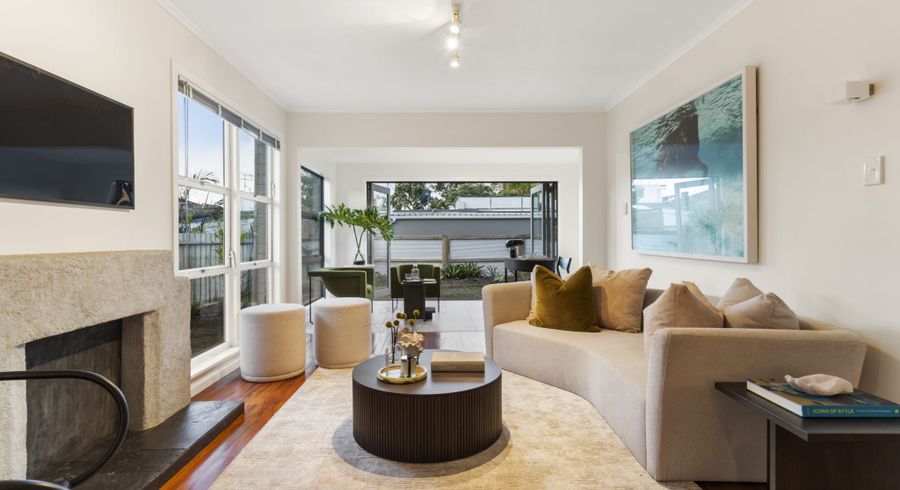  at 2/12 Taranaki Road, Kohimarama, Auckland City, Auckland