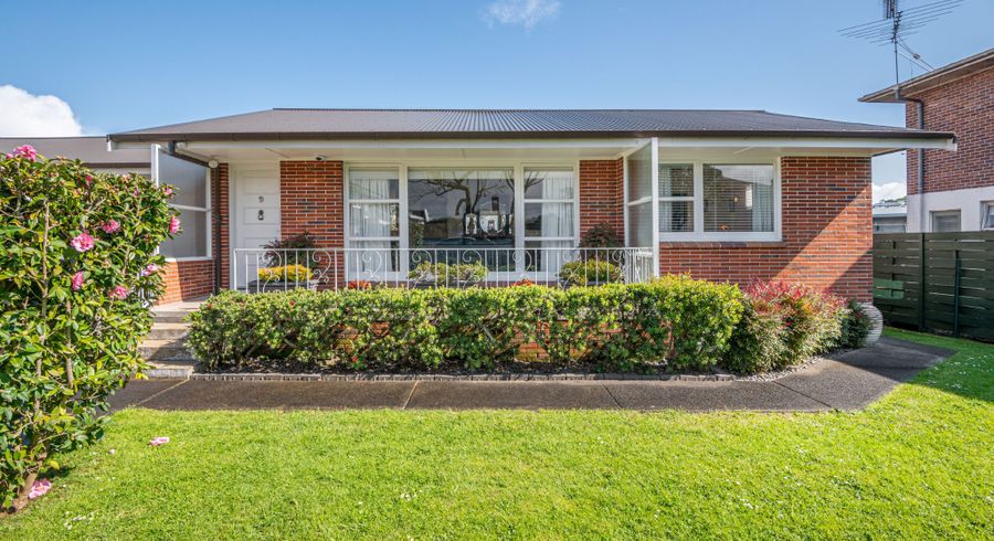  at 9/9 Macmurray Road, Remuera, Auckland